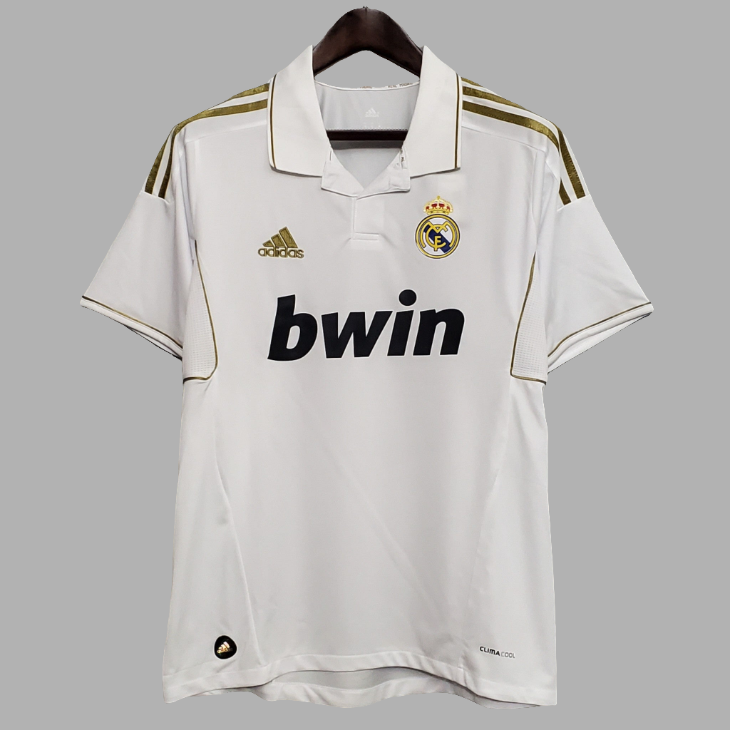 Retro Real Madrid 11/12 home kit